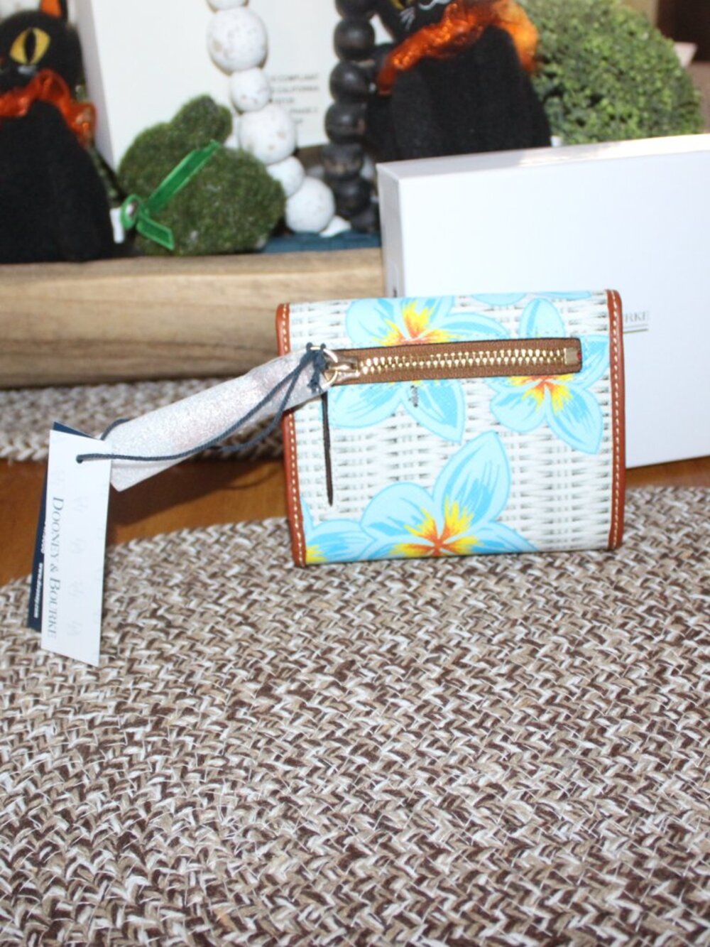 NWT Dooney & Bourke Plumeria Brenna Purse, coin purse & wallet set. STUNNING! - Picture 13 of 15